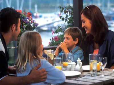 Οι οικογενειακές συνήθειες καθορίζουν τη διατροφική συμπεριφορά των παιδιών