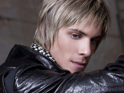 «Οι Έλληνες δεν ζουν χωρίς διασκέδαση»