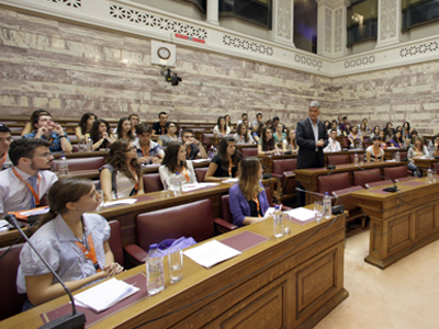 Συνεδριάζει τη Δευτέρα η Ολομέλεια της Βουλής των Εφήβων