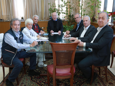 Ετήσιο Ναυτικό Σαλόνι Παραδοσιακών Σκαφών στο Λιμάνι Πειραιά