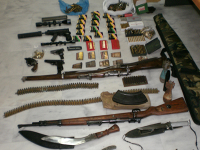 Έκρυβε τα όπλα ακόμα και σε θυρίδα