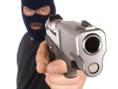 Ληστεία με όπλο και μαχαίρι