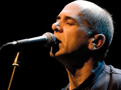 Ο Ορφέας Περίδης στη Ζούγκλα