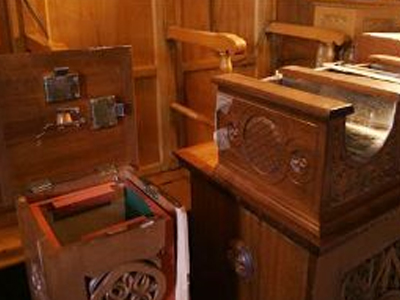 Έκλεβαν το παγκάρι της εκκλησίας