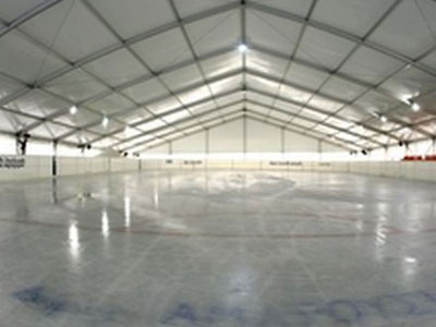 «Παράνομο» το παγοδρόμιο στο Μαρούσι