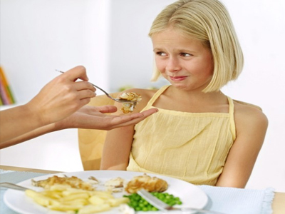 Μάθετε το παιδί σας να τρώει σωστά