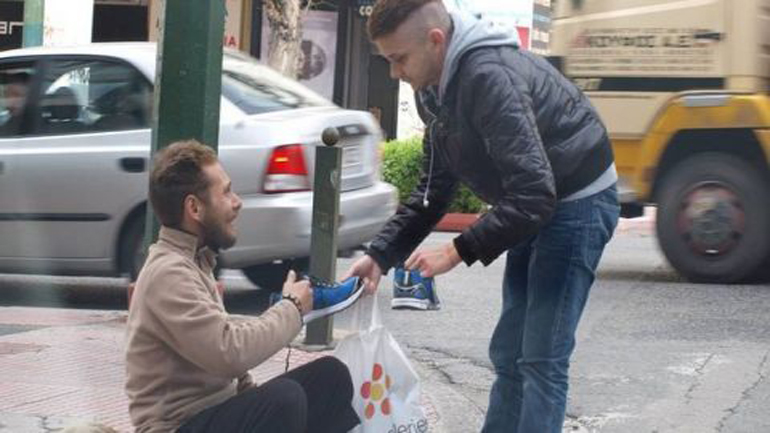 Ας πάρουν ένα μάθημα οι εταίροι, για το τι θα πει αλληλεγγύη!