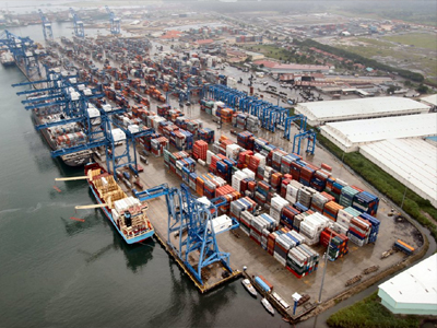 Γιγαντιαίο container terminal αποκτά ο Παναμάς