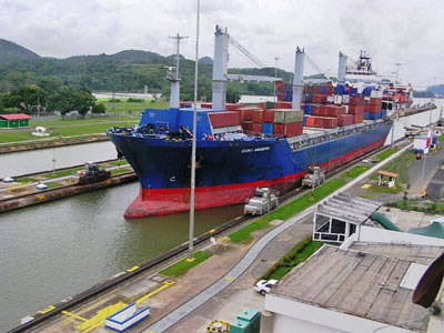 Συζητήσεις για τα τέλη διέλευσης στον Παναμά