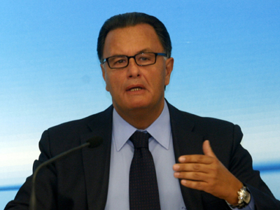 Η κυβέρνηση προκαλεί μικρούς εμφυλίους