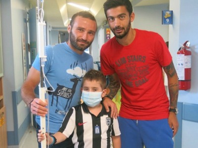 Κοντά στον μικρό Απόστολο