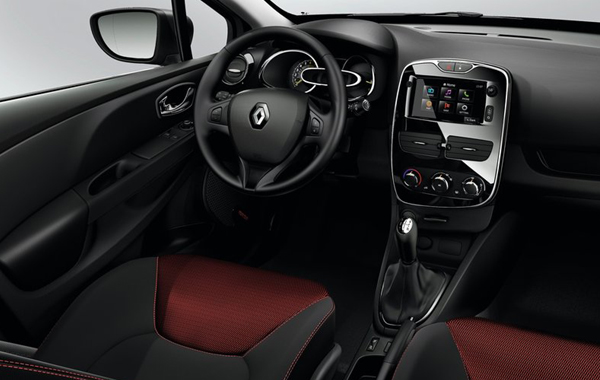 Μοντέρνα και προσεγμένη η καμπίνα