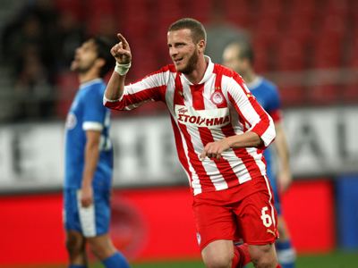 Προβάδισμα ο Ολυμπιακός, 2-0 την Καβάλα