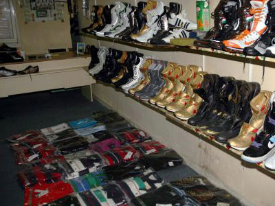 Εντόπισαν «μαϊμούδες» στο κέντρο της Αθήνας