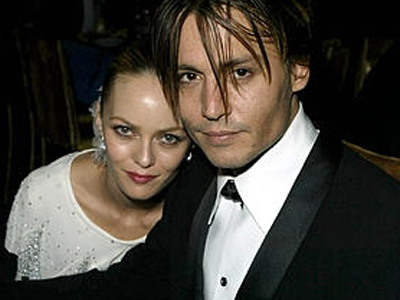 Η Vanessa Paradis παίρνει τα μέτρα της