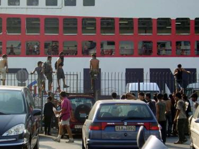 Συλλήψεις παράνομων μεταναστών στην Πάτρα