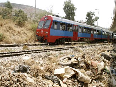 «Έσβησε» ο ηλικιωμένος που παρασύρθηκε από τρένο