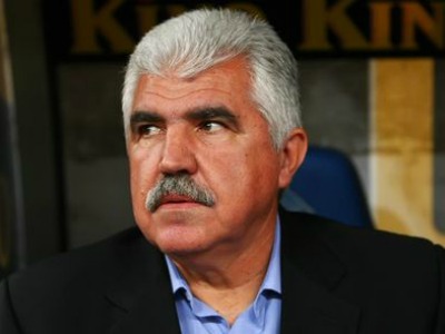 Προχωράει με Παράσχο