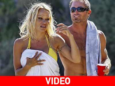Η Pamela Anderson… θα μας χορέψει Η Pamela Anderson… θα μας χορέψει