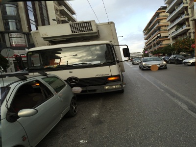 Ένα απέραντο παρκινγκ ο Πειραιάς