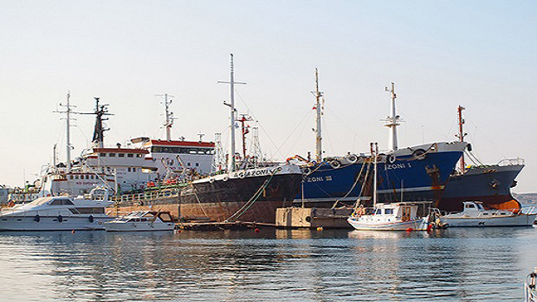 Σε πλειστηριασμό το δεξαμενόπλοιο «ΔΗΜΗΤΡΑ»