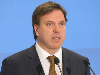 Κυβερνητική καταδίκη για τα σημερινά επεισόδια