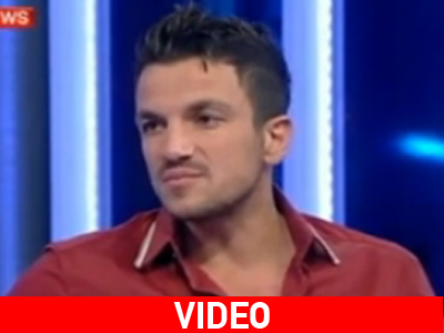 Οι ερωτήσεις για τα παιδιά του «λύγισαν» τον Peter Andre Οι ερωτήσεις για τα παιδιά του «λύγισαν» τον Peter Andre