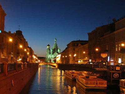 «Ίδωμεν το φως» στην Αγία Πετρούπολη