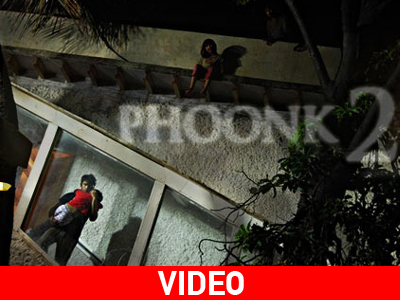 Πληρώνει για να δουν την ταινία του Πληρώνει για να δουν την ταινία του