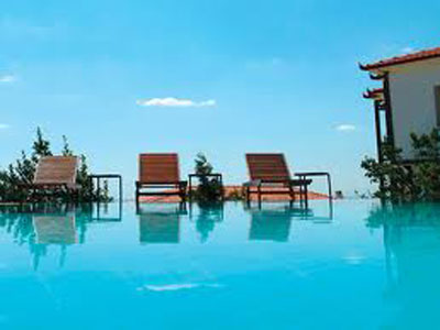 ΔΗ.ΣΥ.: Τα ρίχνει σε «δυνάμεις της καταστροφής»