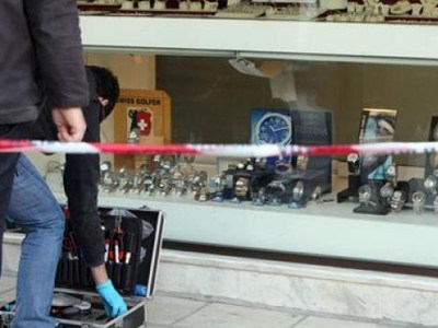 Ληστεία σε κοσμηματοπωλείο στο Κερατσίνι