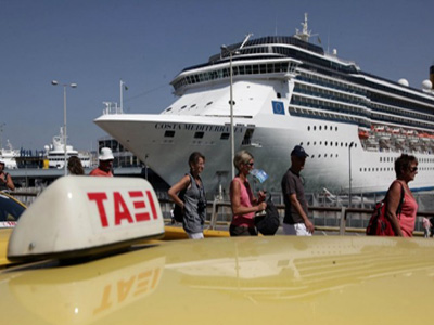 Τα «βρήκαν» ταξιτζήδες και ΟΛΠ