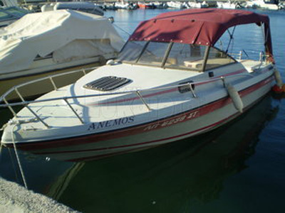 Οδηγούσε μεθυσμένη ταχύπλοο ταξί