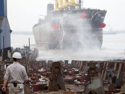 Ασφαλιστικά μέτρα και πορεία στη Σχ. Ευελπίδων