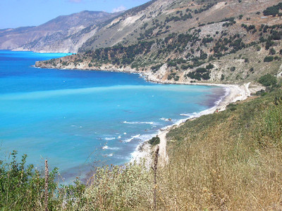 40 κιλά χασίς στην παραλία της Αγίας Κυριακής