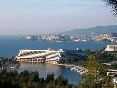 Άρση ανάκλησης οικοδομικής άδειας για το Πόρτο Καρράς