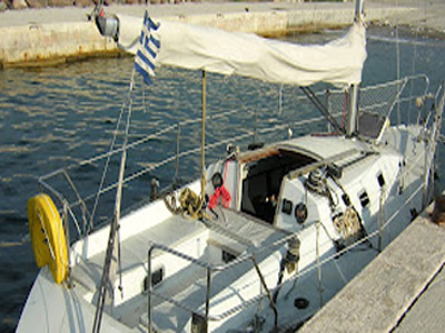 Έσπασε ο ιστός εν πλω