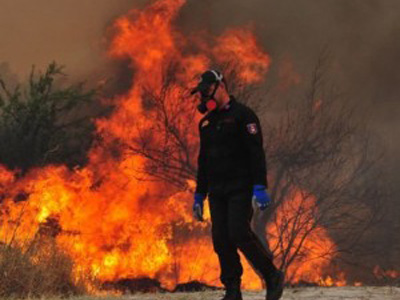 Συνελήφθησαν οι εμπρηστές της Άνδρου