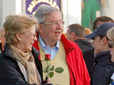 Διακοπές στις Σπέτσες μετά της συζύγου και της αδερφής