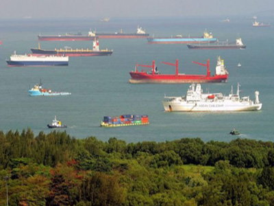 «Σκούρα τα πράγματα» για τη ναυτιλία το 2012