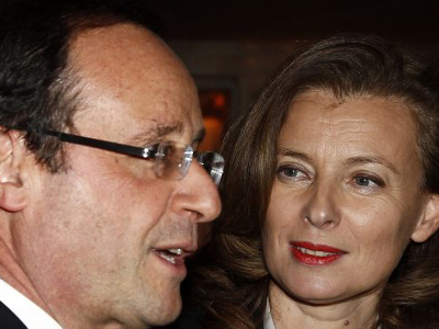 Αήθης επίθεση στη σύντροφο του Φρανσουά Ολάντ