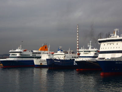 Ναυτιλιακά δάνεια: Σε λύση με κατασχέσεις πλοίων προχωρούν οι τράπεζες