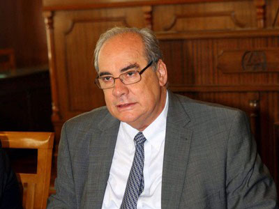 Συγχαρητήρια Μιχαλολιάκου και φωταγώγηση του Πειραιά