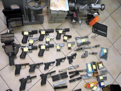 «Τίτλοι τέλους» για διεθνές κύκλωμα εμπορίας όπλων