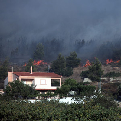 Κάηκαν δυο σπίτια στην πυρκαγιά στο Νέο Βουτζά