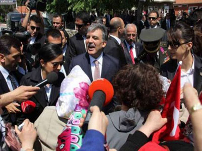 Α. Γκιούλ: Για καφέ στο χωριό του Πατριάρχη