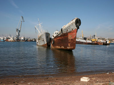 «Βόμβα» πετρελαίου «τραυμάτισε» την Κυνόσουρα