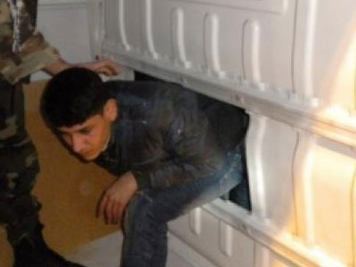 Εντόπισαν αλλοδαπό σε φορτηγό