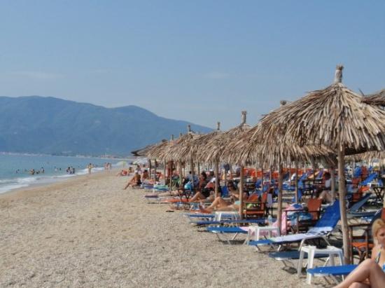 «Γαλάζιες σημαίες» απέσπασαν επτά παραλίες του Δ. Βόλβης