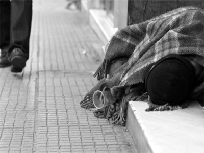 Πόλη της κατάντιας και της λύπησης ο Πειραιάς